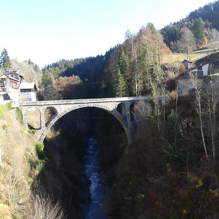 Auberge Des Eglantiers Flumet Exteriér fotografie